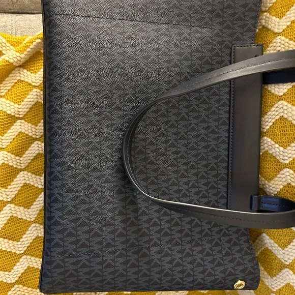 MK (MICHAEL KORS) bag - Picture 7 of 10